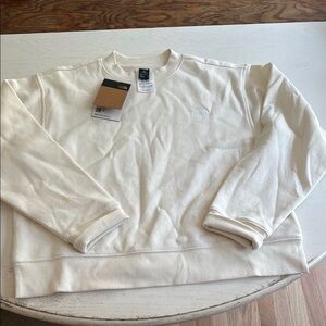 The North Face Evolution womens Cream Sweatshirt